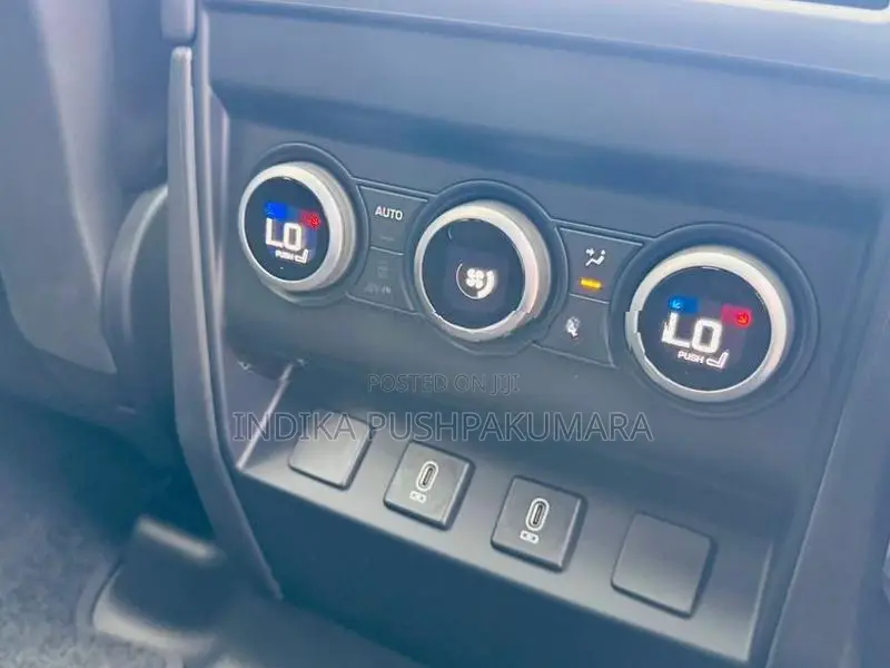 Land Rover Defender MY26 Edition P300 2026