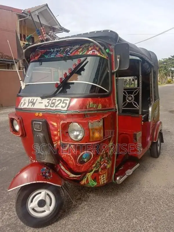 Bajaj RE 2012