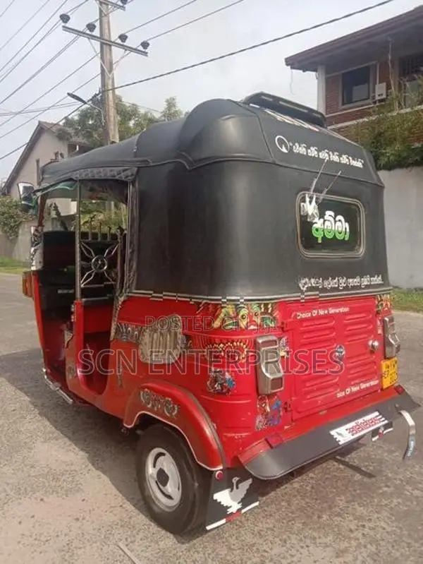 Bajaj RE 2012