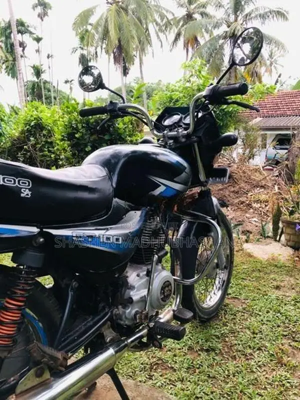 Bajaj CT100 2015