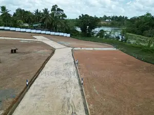 බණ්ඩාරගම උයන්වත්ත වැවට මුහුණලා වටිනා ඉඩමක්