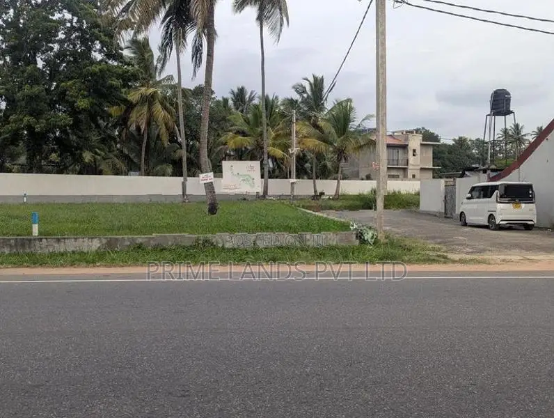 A6 Bus Road Facing Lands kurunegala