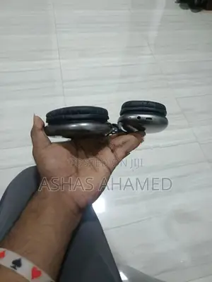 Apple Air Max headphone