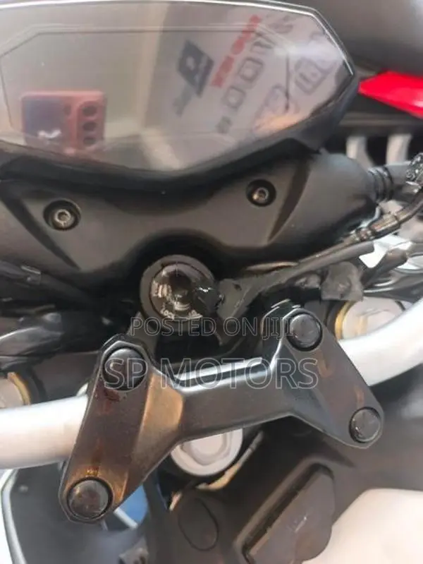 Bajaj Pulsar N160 Premium 2026