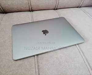 Apple MacBook Pro 2017 (Used)