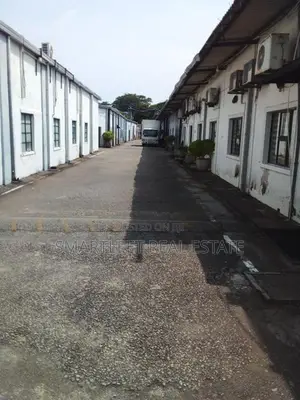 Valuable Warehouse Mount Lavinia