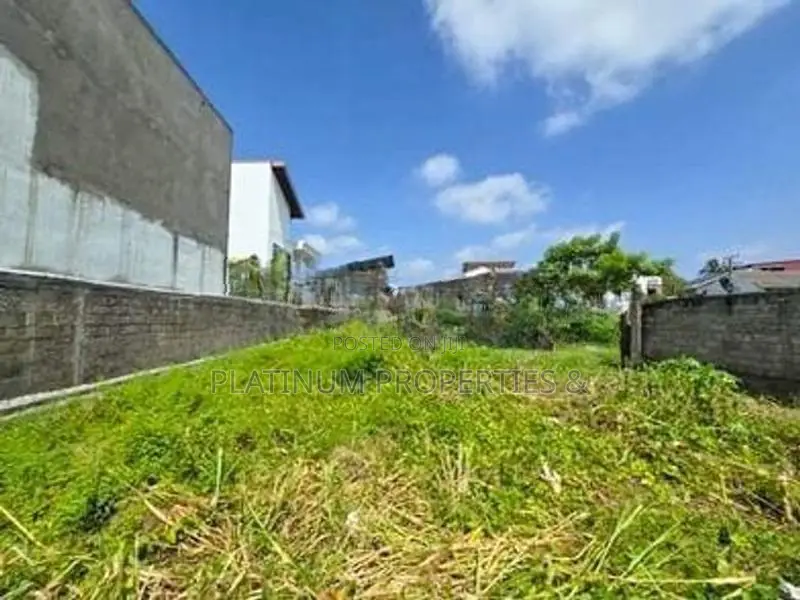 9 Perch Rectangular Bare Land For Sale In Boralesgamuwa Pirivena Road