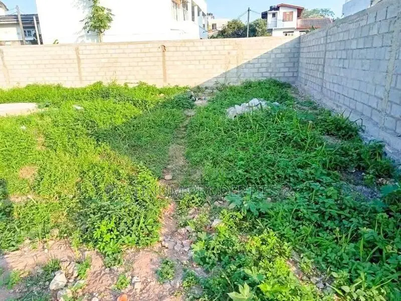9 Perch Rectangular Bare Land For Sale In Boralesgamuwa Pirivena Road