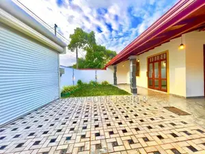 10.8 Perch Luxury Two Storey House For Sale In Kesbewa Piliyandala