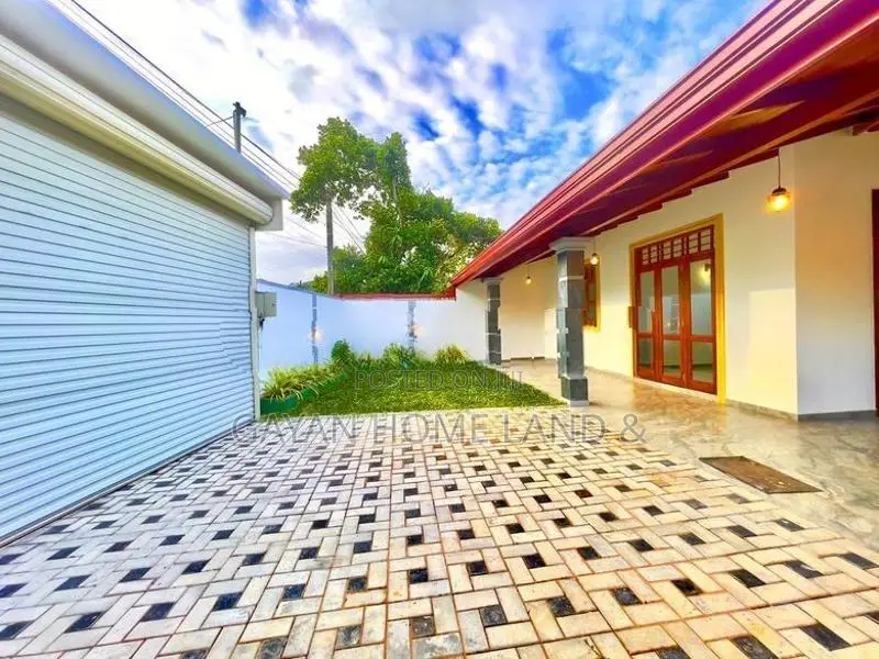 10.8 Perch Luxury Two Storey House For Sale In Kesbewa Piliyandala