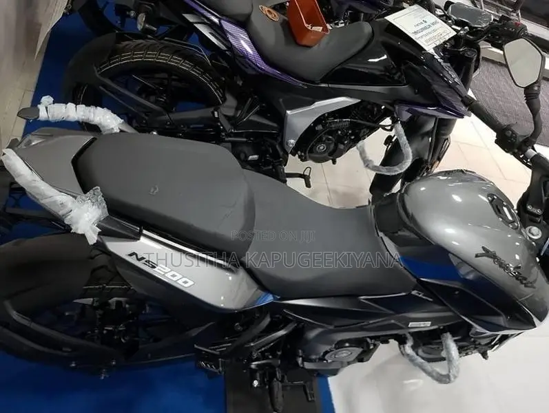 Bajaj Pulsar NS200 2026
