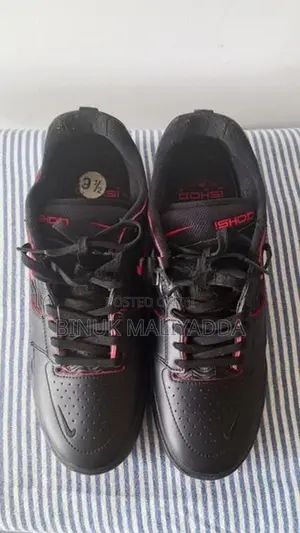 Nike SB Ishod Skate / Casual Sneakers - Black with Red