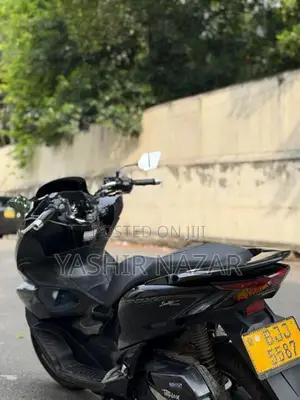 Honda PCX 2023
