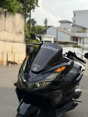 Honda PCX 2023