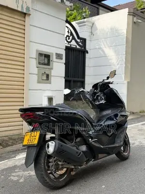 Honda PCX 2023