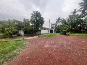 Piliyandala Town Area Commercial Land for Rent