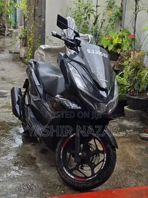 Honda PCX 2023
