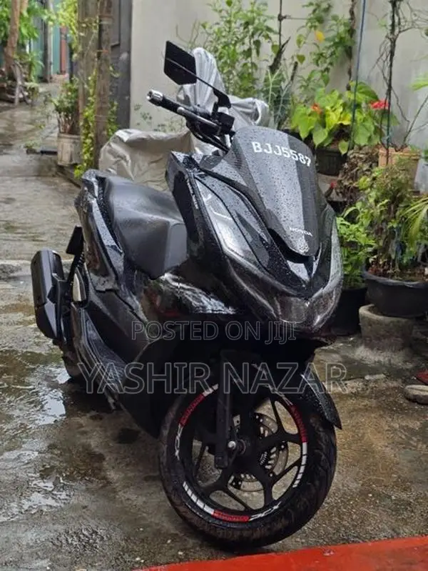 Honda PCX 2023
