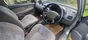 Nissan March 2000
