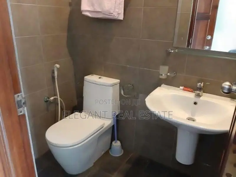 Edmonton - 03 Bedroom Furnished Penthouse for Rent in Colombo 05 (A125