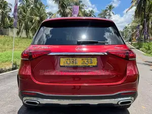 Mercedes Benz GLE 300D AMG Premium plus 2019