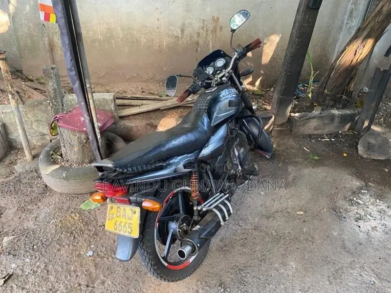 Bajaj Platina 100 2013