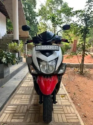 Yamaha RayZR 2018