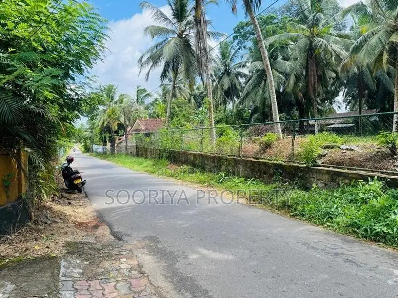 Residential Land for Sale in Bandaragama