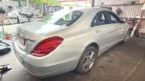 Mercedes Benz S300 Car Parts