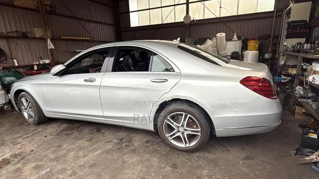 Mercedes Benz S300 Car Parts