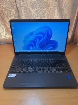 HP 250 G8 11th Gen Intel Core i5-1135G7 8GB RAM 256GB NVMe