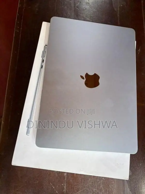 MacBook Air M4 16/256GB