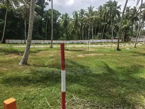 Land in Yakkala Lavish Park