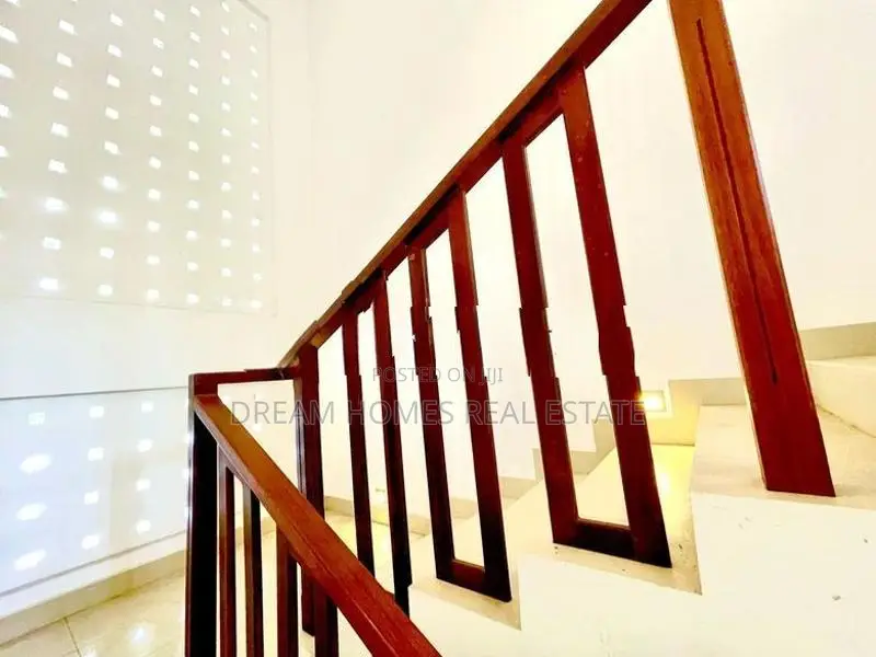Luxury Two-Story House for Sale – Bokundara Junction