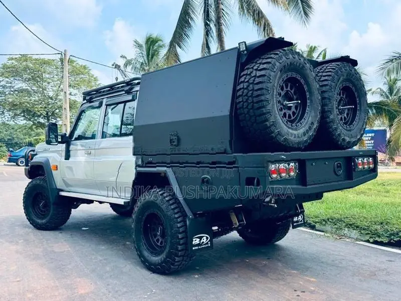 Toyota Land Cruiser 79 1VD V8 GXL Camper 2025
