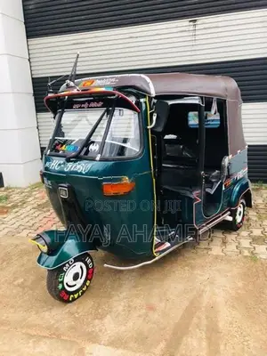 Bajaj RE 2001