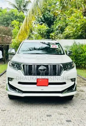 Toyota Land Cruiser Prado TX 2023