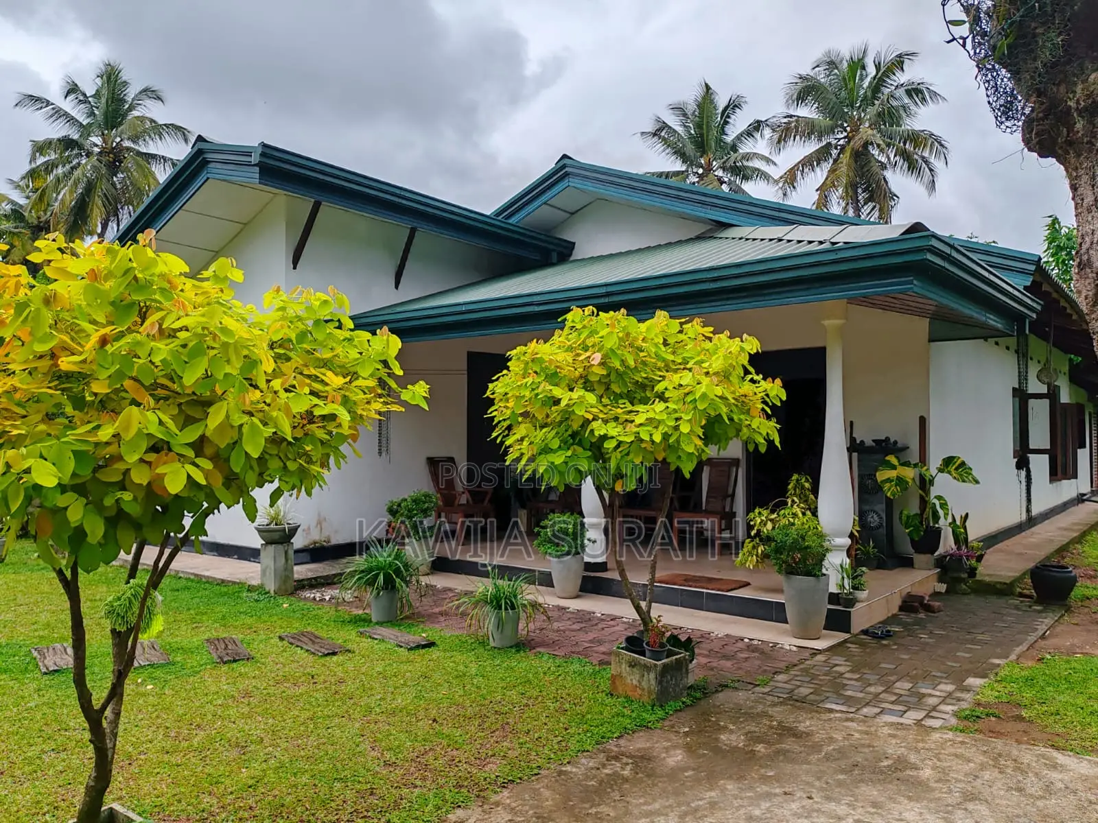 Furnished 4bdrm House in Ja-Ela for sale