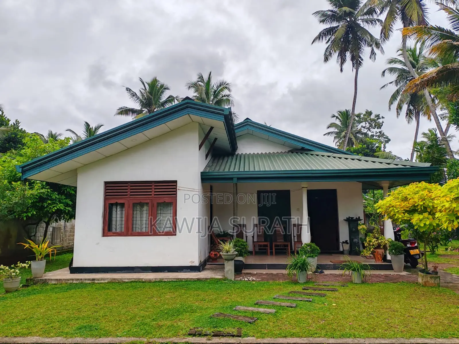 Furnished 4bdrm House in Ja-Ela for sale
