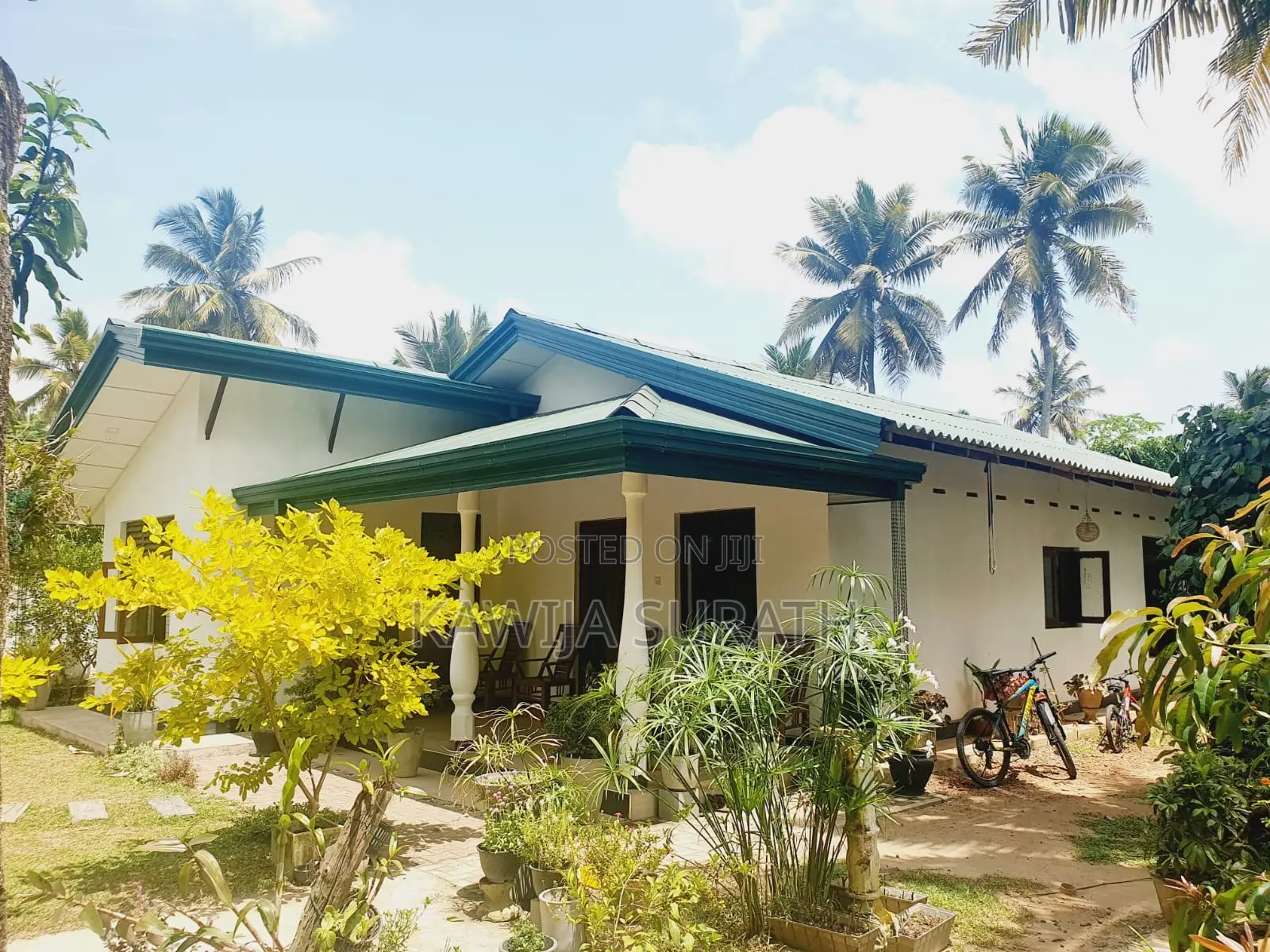 Furnished 4bdrm House in Ja-Ela for sale