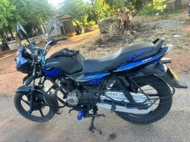 Bajaj Discover used 2012