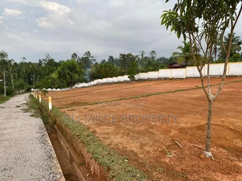 Land at Homagama