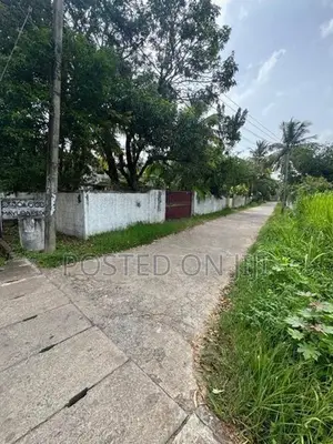 Valuable Land Plot for Sale in Kaduruduwa, Panadura!