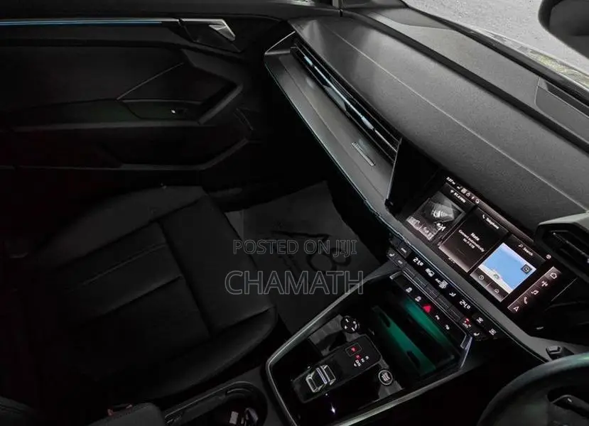 Audi A3 Advanced Leather PKG 2024