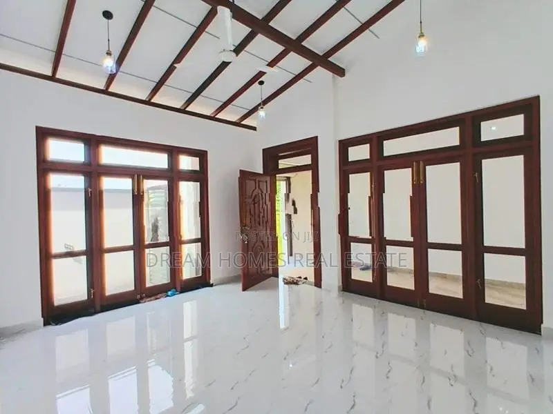 3 Bedroom House for Sale in Piliyandala
