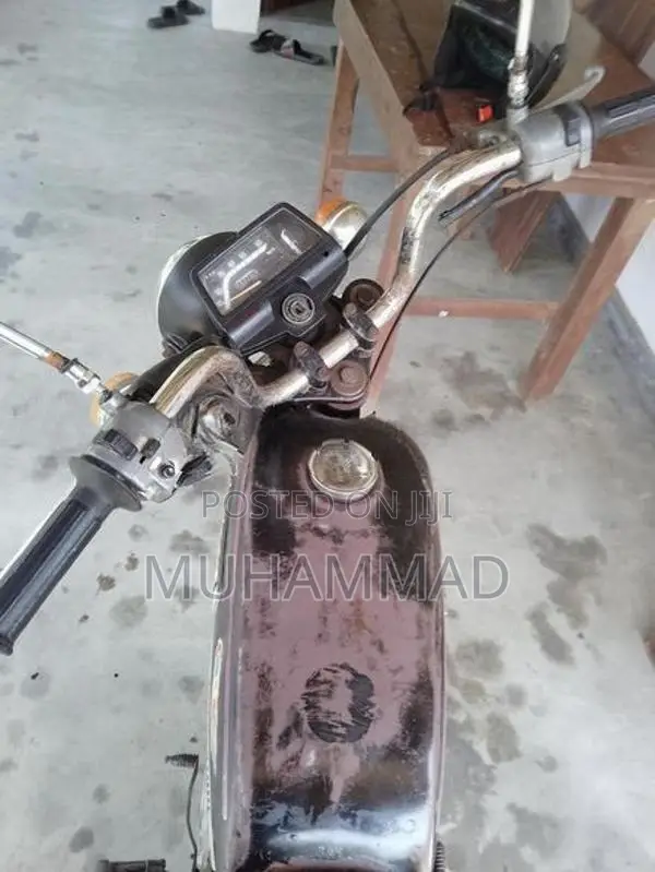 Yamaha 2000