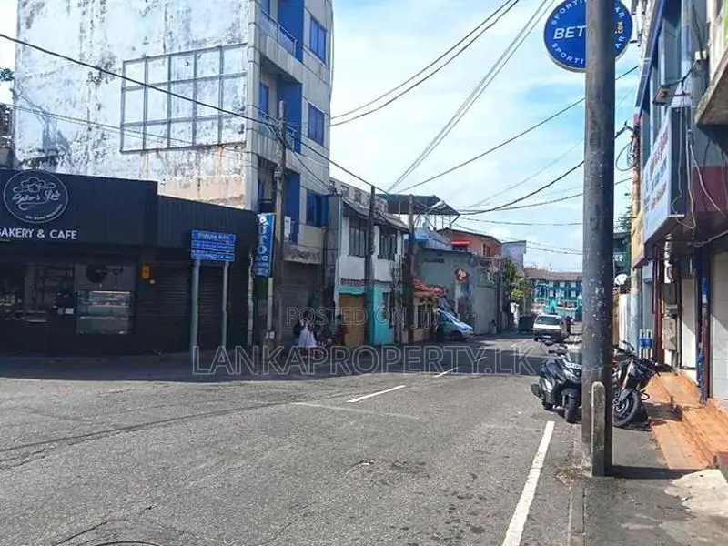 Commercial/ Residential Property for Sale – Muthuwella Road, Colombo 1