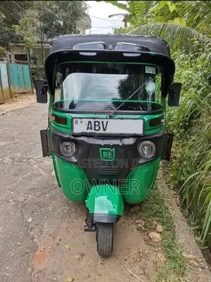 Bajaj RE 4 Stroke 2020