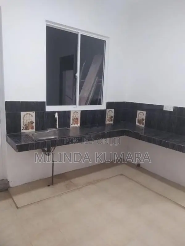 Semi-Furnished Two-Storey 3 Bedrooms 2 Bath House for Rent - Piliyanda