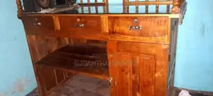 cashier table